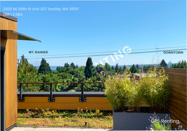 Building Photo - 3300 NE 65th St