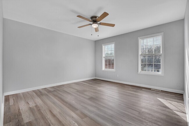 Building Photo - 261 Audrea Ln