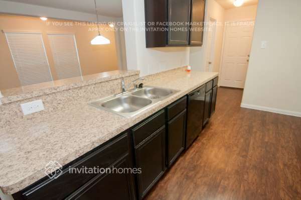 Building Photo - 2528 Open Range Dr