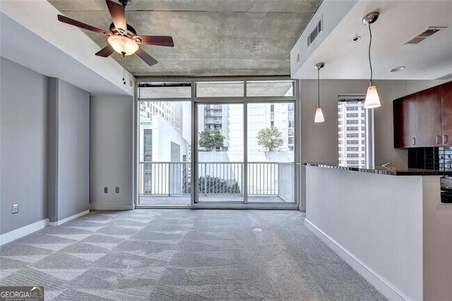 Building Photo - 44 Peachtree Pl NE