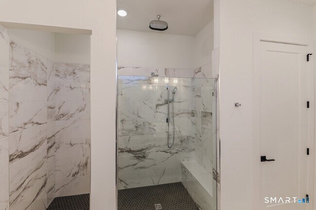 Building Photo - 35 Lookout Rdg