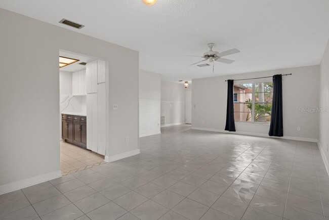 Building Photo - 5524 Gridley Ln