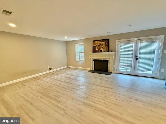 Building Photo - 7773 Shootingstar Dr