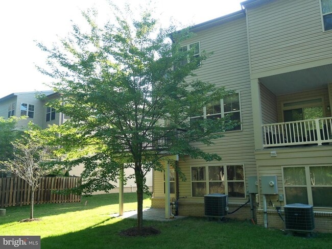 Building Photo - 23289 Tradewind Dr