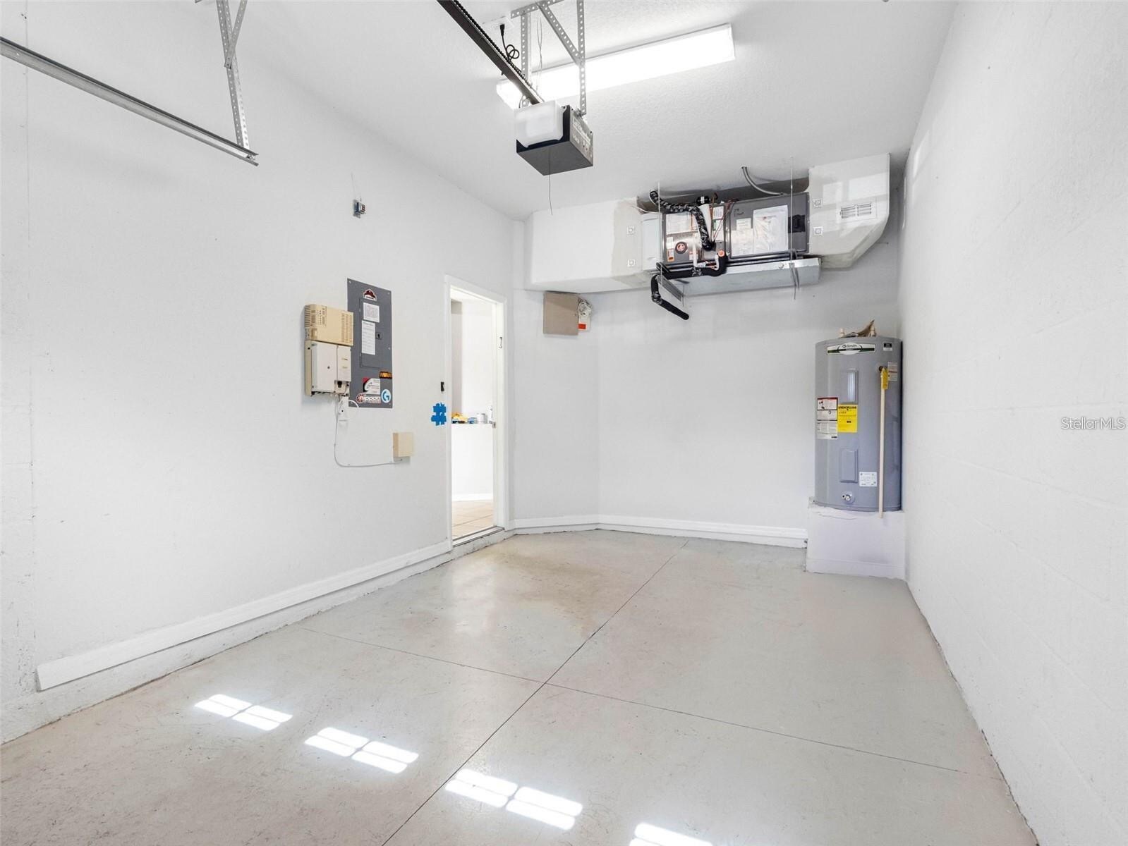 Building Photo - 12820 Belvedere Song Way