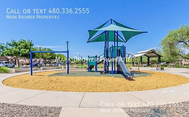 Building Photo - 2150 E Sunland Ave