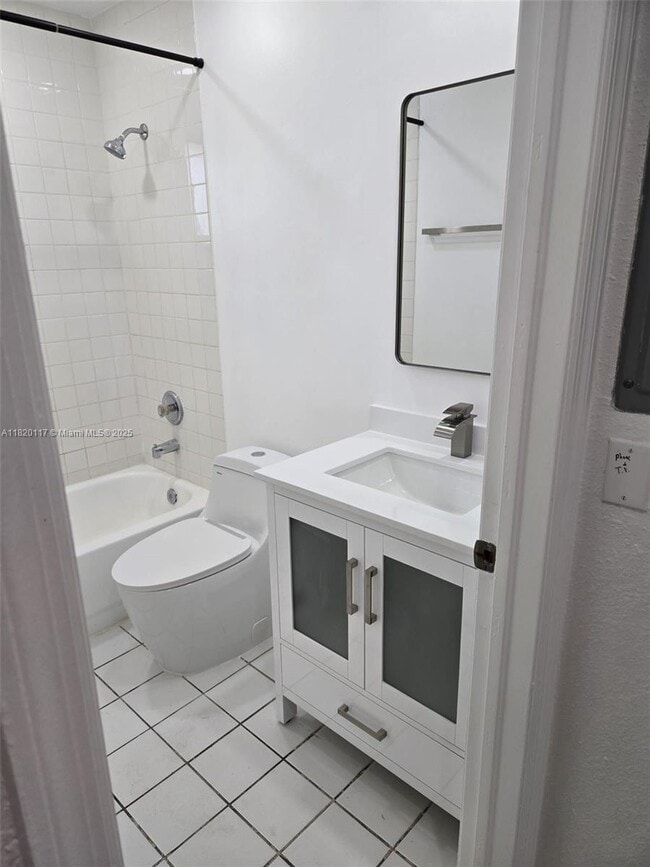 Building Photo - 20137 SW 88th Ct