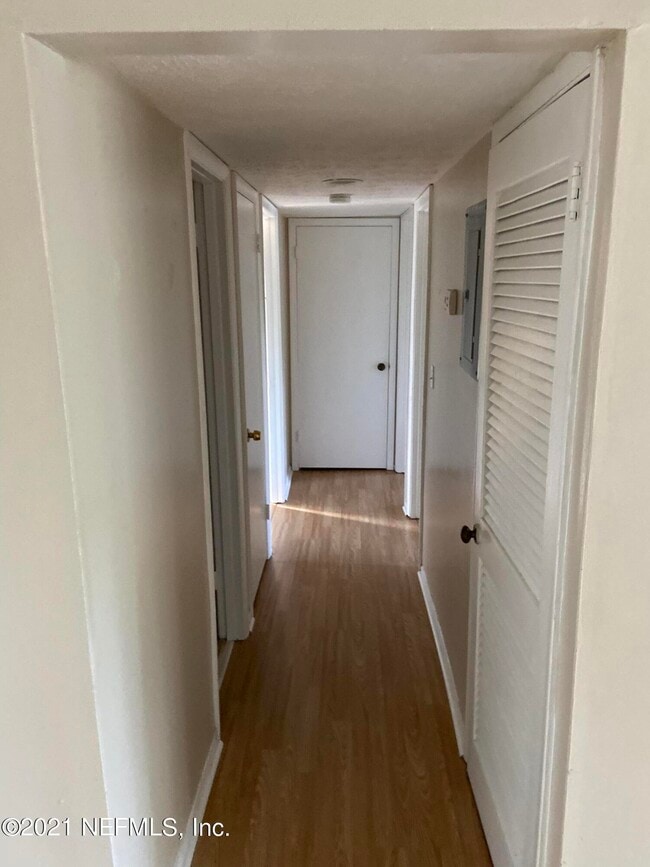 Building Photo - 1950 Paine Ave