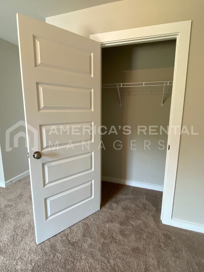 Building Photo - Home for Rent in Odenville, AL! View with ...