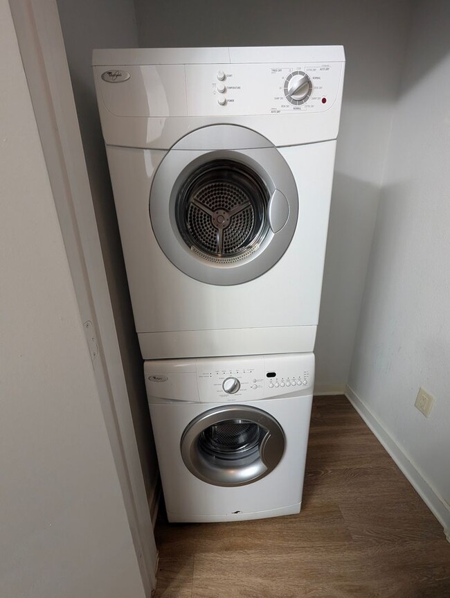 Building Photo - 1900 Barton Springs Rd