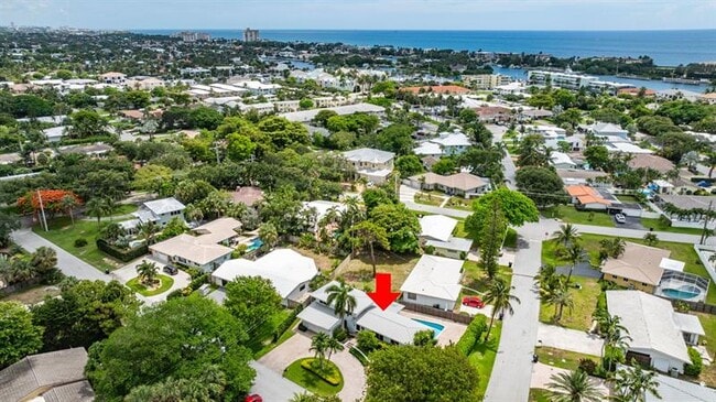 Building Photo - 2616 NE 26th Terrace