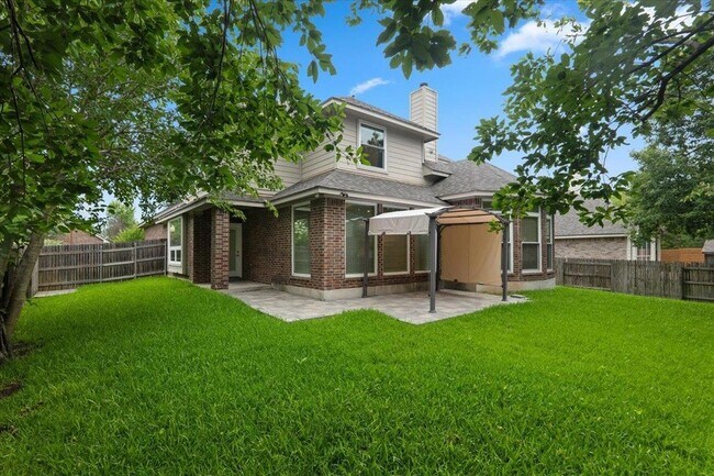 Building Photo - 2304 Village View Loop