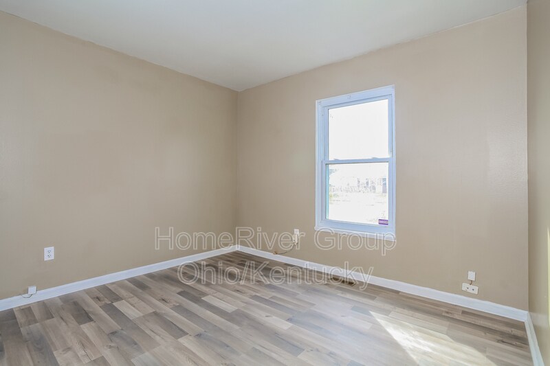 Building Photo - 10040 Sturgeon Ln