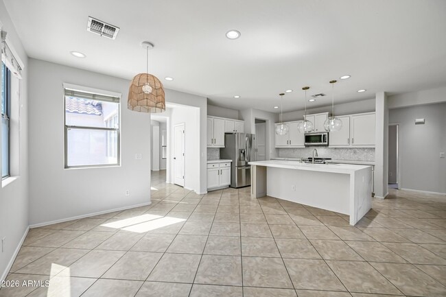 Building Photo - 23862 W Gibson Ln