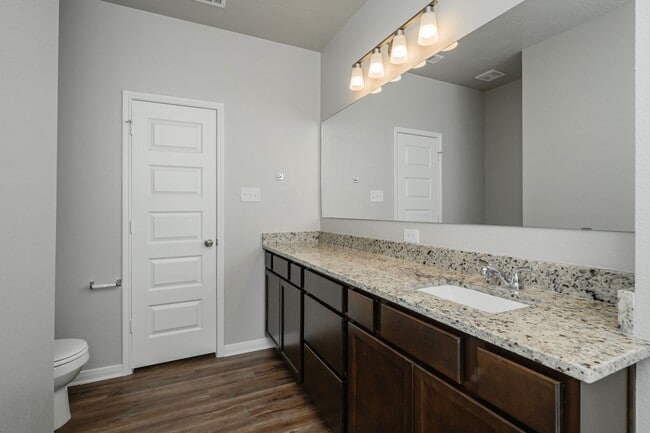 Building Photo - Spacious Townhome Available Now!