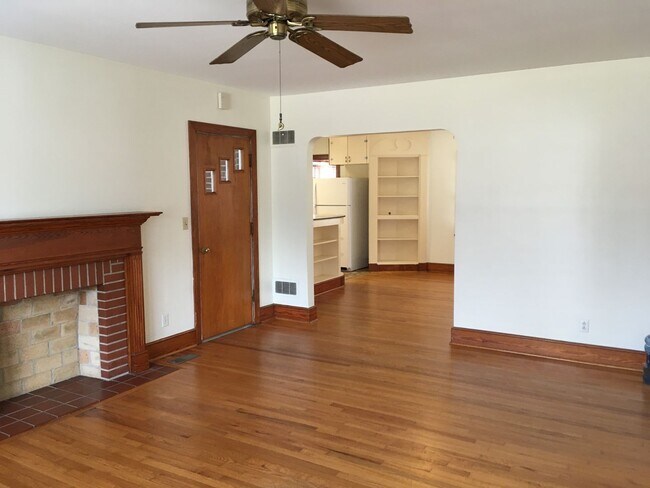 Building Photo - 603 S McNair St
