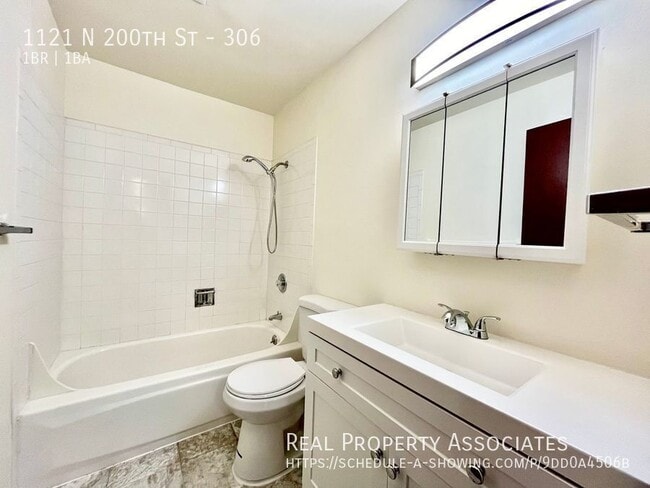 Building Photo - 1121 N 200th St