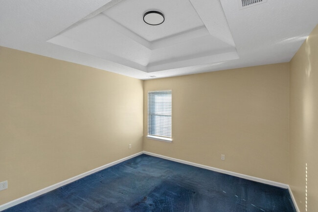 Building Photo - 65 Oak Manor Dr