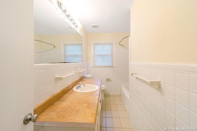 Building Photo - Welcome Home!