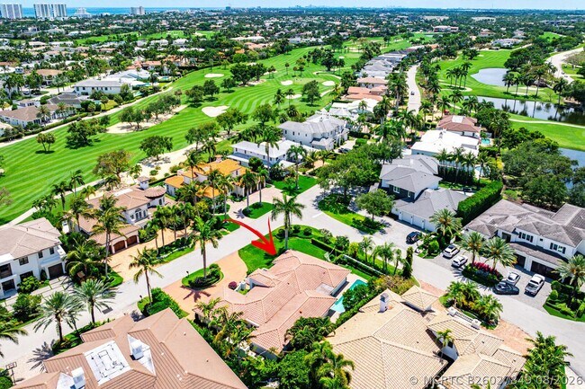 Building Photo - 1251 Thatch Palm Dr