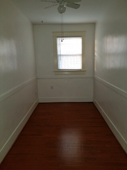 Building Photo - 2231 Marengo St