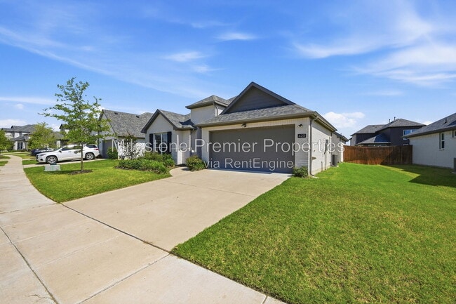 Building Photo - 425 Hoot Owl Hl