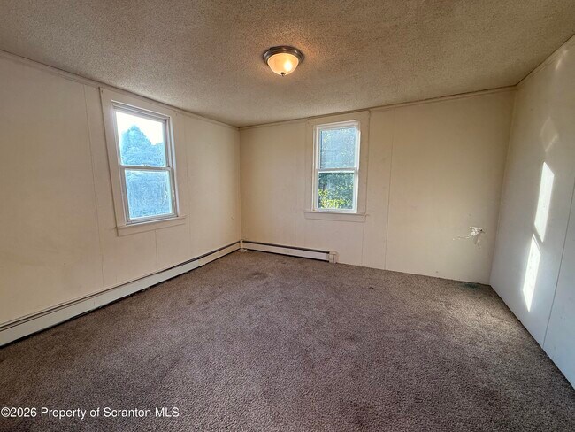 Building Photo - 947 Carmalt St