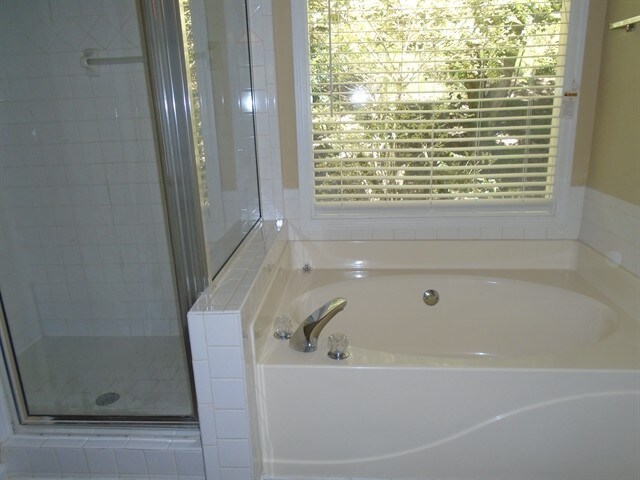 Building Photo - 4575 Secret Cove Ct
