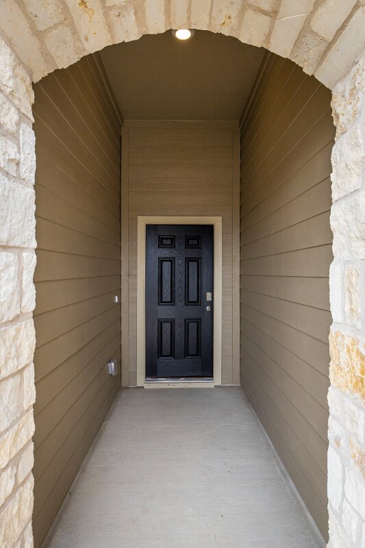 Building Photo - 728 Adler Way