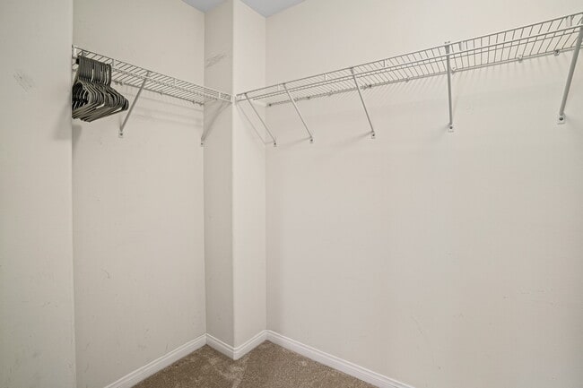 Building Photo - 1324 Pershing Rd