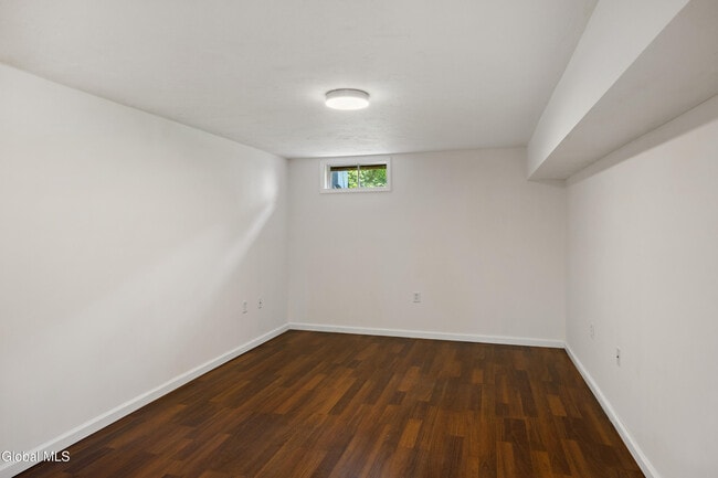 Building Photo - 40 Pheasant Ct