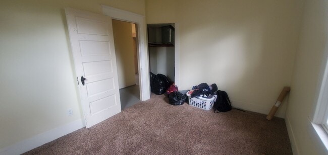 Building Photo - Pre-Leasing for September - 7Bed/3.5bath House