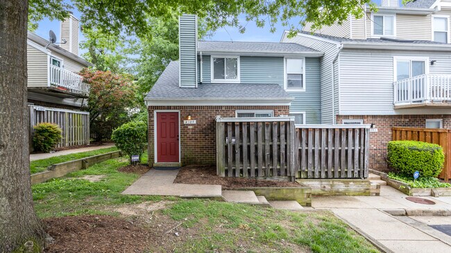 Building Photo - 4389 Pembrook Village Dr