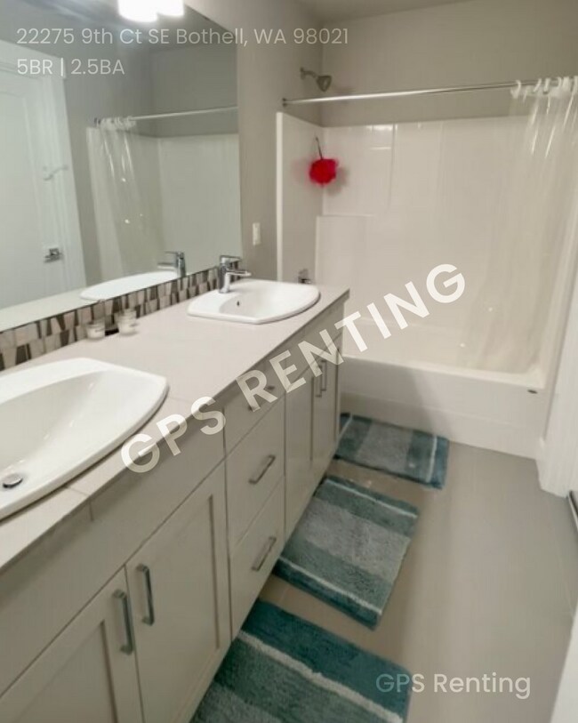 Building Photo - Elegant 5-Bedroom Home in Bothell ! ! !