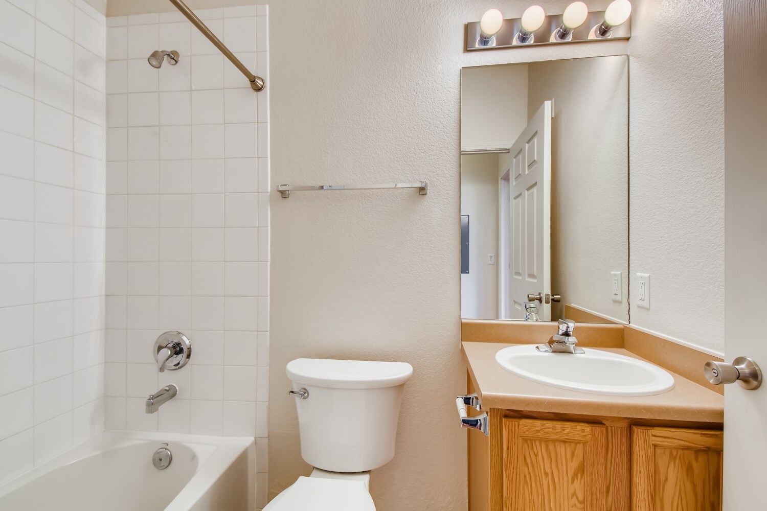 2nd full bathroom - 12711 Colorado Blvd