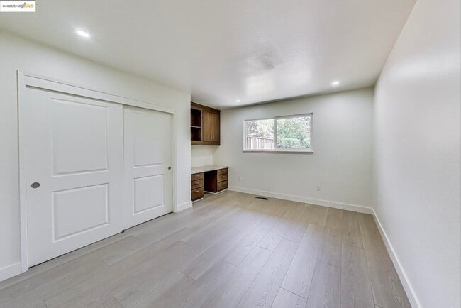 Building Photo - 4034 Rhoda Ave