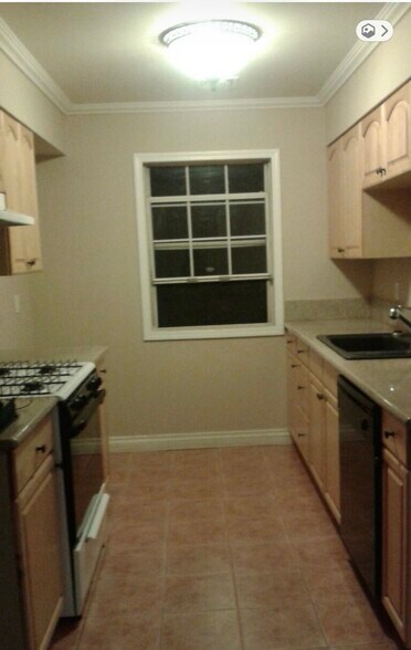 Building Photo - 1825 Keeler St