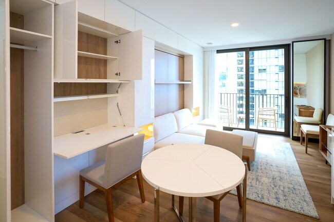 Building Photo - Aalii ocean view unit for rent, furnished and 1 free parking stall