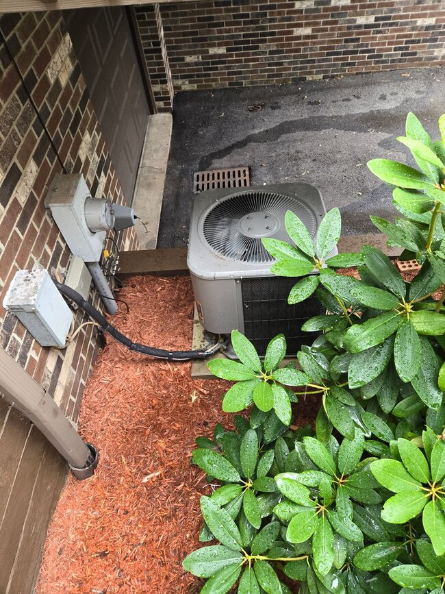 Building Photo - Monroeville Townhome for rent