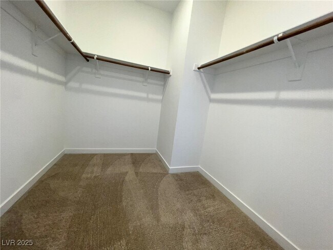 Building Photo - 612 Emerson Creek Ct