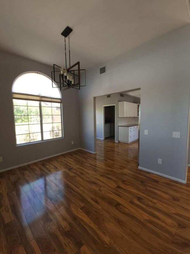 Building Photo - Gated Community at La Reserve Oro Valley_ ...