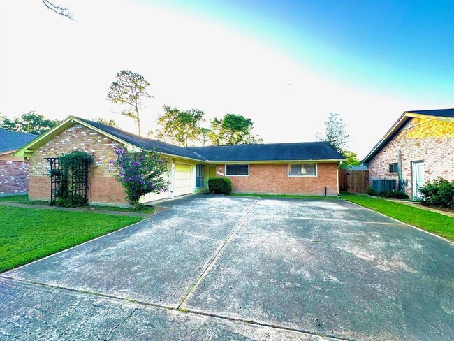 Primary Photo - 7238 Woodfern Dr