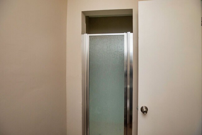 Building Photo - ** 3 bed 2 bath located in Dalraida **Call...