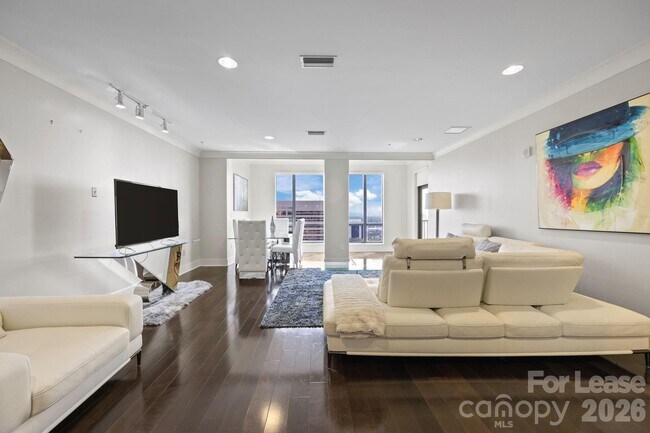 Building Photo - 222 S Caldwell St