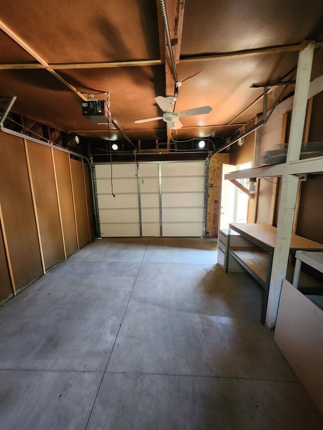 Building Photo - Charming 3-Bedroom Home in Altadena with L...