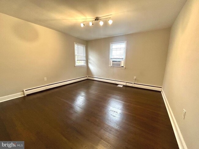 Building Photo - 381 Upper Gulph Rd