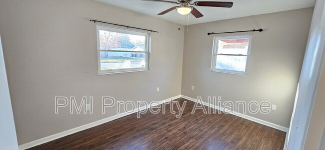 Building Photo - 5935 Antilla Dr