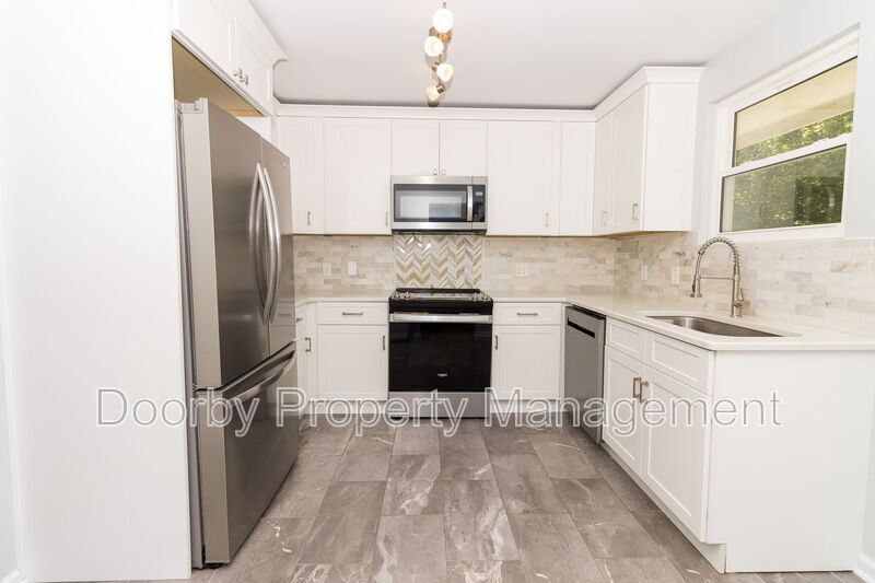 Building Photo - 1313 Timbercrest Ln