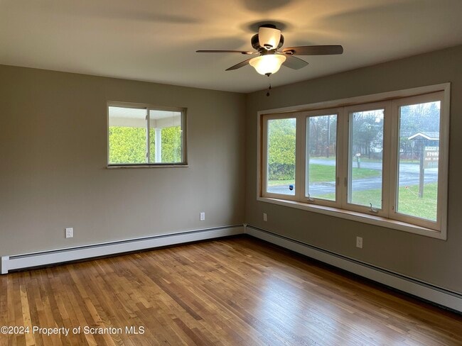 Building Photo - 3771 PA-115