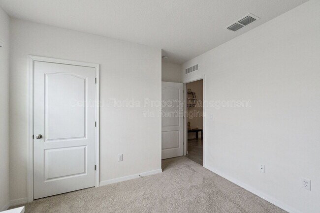 Building Photo - 5825 Arboretum St